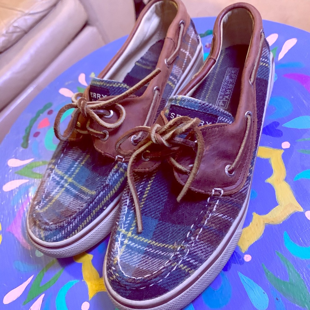 plaid Sperrys
